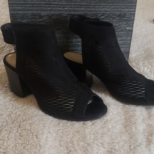 Vince Camuto Peep Toe Ankel Boot